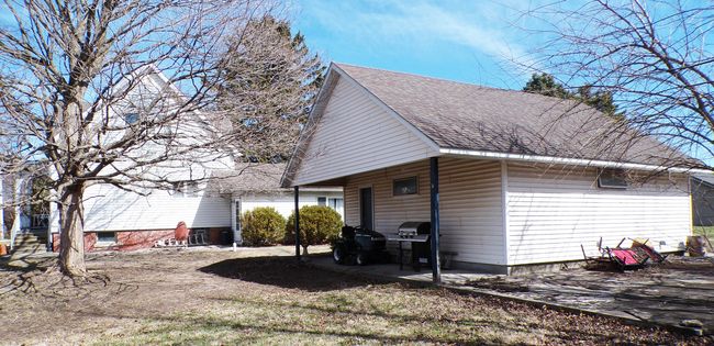 607 E Washington St, House other with 3 bedrooms, 3 bathrooms and 2 parking in Downs IL | Image 55
