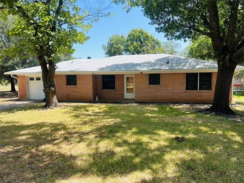 708 N Trinity St, Whitney, TX, 76692-2029 | Card Image