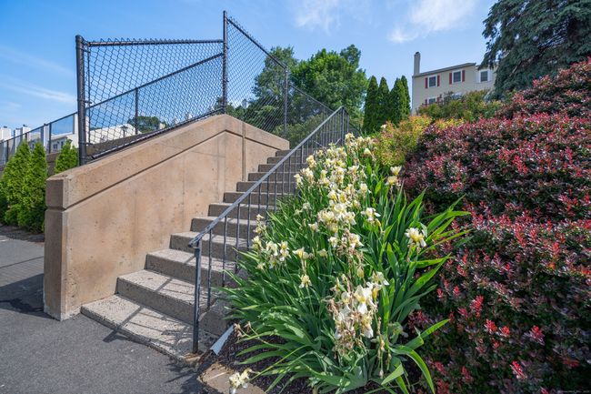 UNIT-6-3 - 55 Mill Plain Rd, Condo with 2 bedrooms, 2 bathrooms and 2 parking in Danbury CT | Image 38