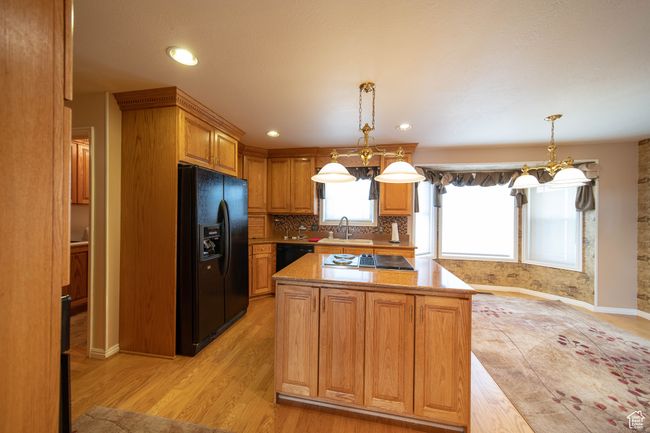 1416 E Valley View Dr, House other with 4 bedrooms, 3 bathrooms and null parking in Wellington UT | Image 12