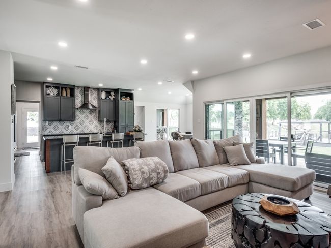 107 Pond Trl, House other with 3 bedrooms, 4 bathrooms and null parking in Kemp TX | Image 7