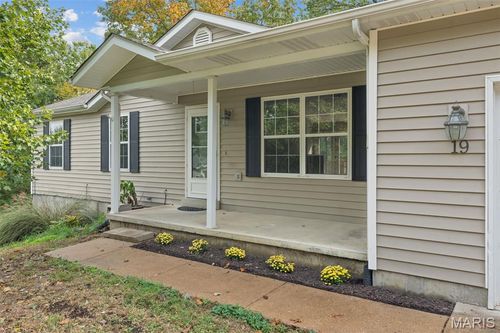 19 Choiceland Ct, Union, MO, 63084-3217 | Card Image