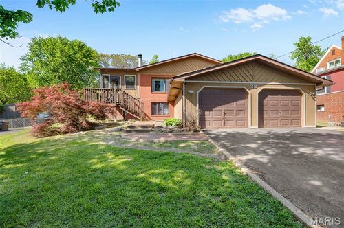38 Woodland Dr, East Alton, IL, 62024-1603 | Card Image