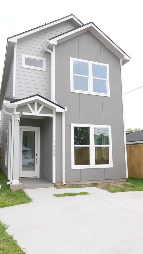 7805 Avenue E, Houston, TX, 77012-1352 | Card Image