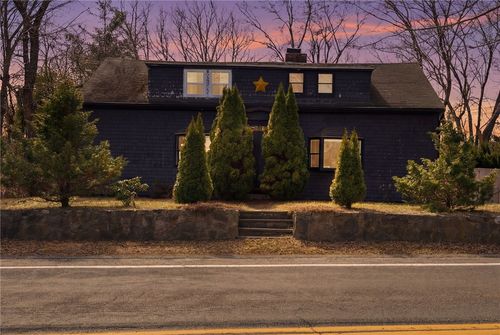 237 Spring St, Hope Valley, RI, 02832-1636 | Card Image