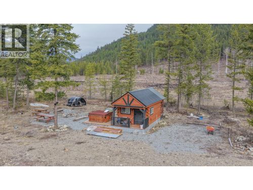 183 Calder Rd, Edgewood, BC, V0G1J0 | Card Image