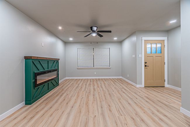 608 Laurel St, House other with 3 bedrooms, 2 bathrooms and null parking in Lancaster TX | Image 11