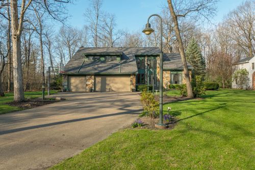 6880 Cliffside Dr, Vermilion, OH, 44089-3430 | Card Image