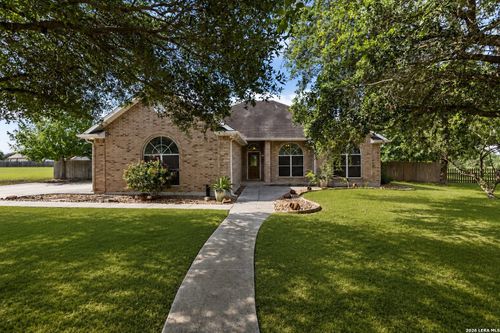 137 Bonnies Way, New Braunfels, TX, 78130-9510 | Card Image
