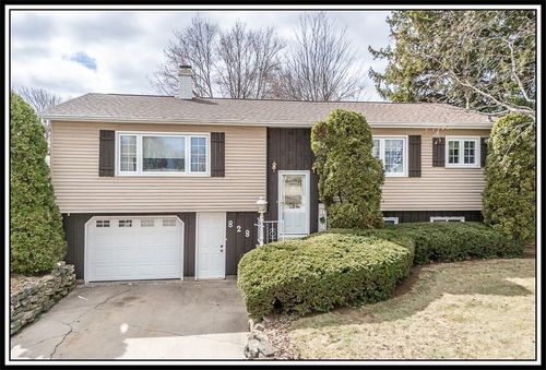 828 W Warren Street, NEW LONDON, WI, 54961 | Card Image