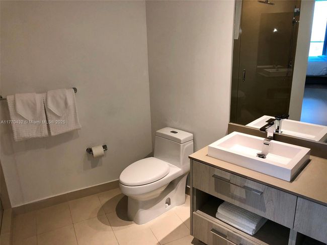 UNIT-2910 - 4111 Ocean Dr, Condo with 1 bedrooms, 1 bathrooms and null parking in Hollywood FL | Image 16