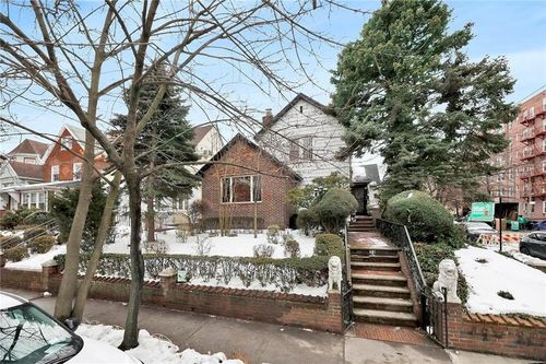 32 87th St, Brooklyn, NY, 11209-4216 | Card Image