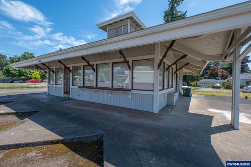 106 E Bishop Way, Brownsville, OR, 97327-2165 | Card Image