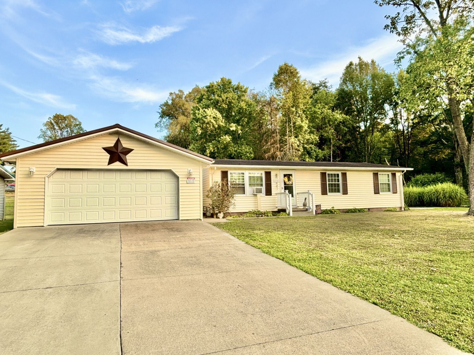 Rock St, Coolville, OH 45723