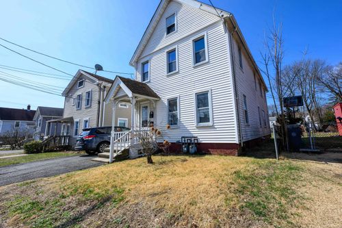 784 Washington Ave, West Haven, CT, 06516-3737 | Card Image
