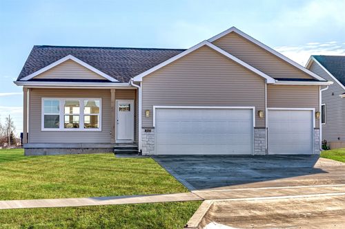 806 Kingman Blvd, Madrid, IA, 50156-1429 | Card Image