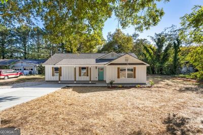 829 Boggs Road Sw, House other with 3 bedrooms, 2 bathrooms and null parking in Mableton GA | Image 2