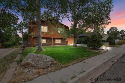 3069 Hanson St, Cheyenne, WY, 82001-6243 | Card Image