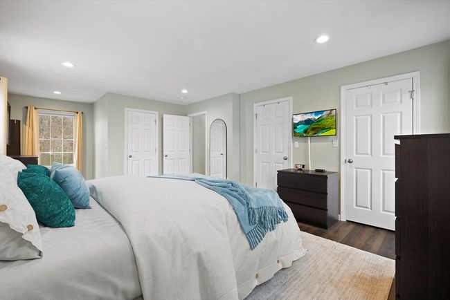 21 Village Rd, House other with 3 bedrooms, 3 bathrooms and 2 parking in Raynham MA | Image 23