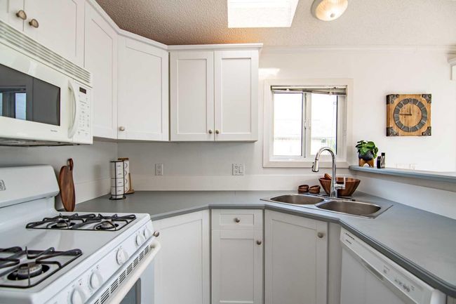 3064 - 25074 South Pine Lake Road, Home with 2 bedrooms, 1 bathrooms and 2 parking in Rural Red Deer County AB | Image 23