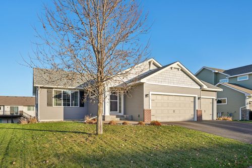 18 Meadowlark Dr, HUDSON, WI, 54016-7796 | Card Image