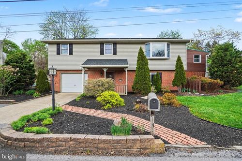 7726 Valleyview Ave, HARRISBURG, PA, 17112-3863 | Card Image