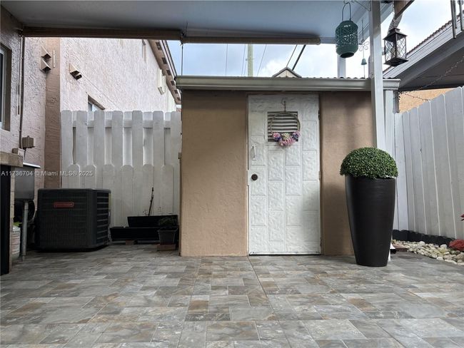 8786 - 8786 Nw 107 Th Ter, Townhouse with 3 bedrooms, 2 bathrooms and null parking in Hialeah Gardens FL | Image 16