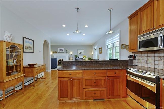 11 Hickey Rd, House other with 3 bedrooms, 3 bathrooms and 6 parking in Pomfret Center CT | Image 13