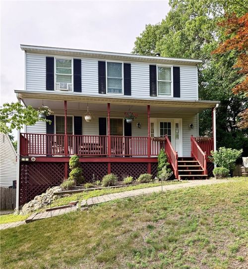 8 Orchard St, West Warwick, RI, 02893-4017 | Card Image
