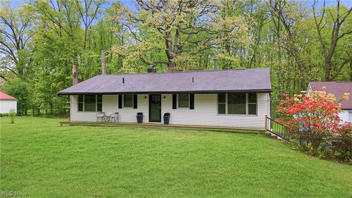 5452 W Webb Rd, Youngstown, OH, 44515-1135 | Card Image