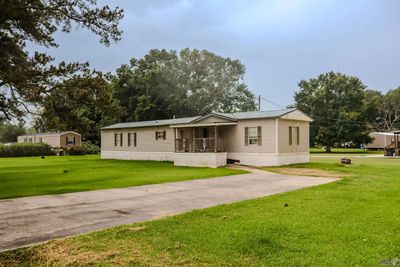 12095 Peter Bourgeois Rd, House other with 2 bedrooms, 2 bathrooms and null parking in St Amant LA | Image 2