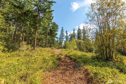 9999 Discovery Rd, Port Townsend, WA, 98368 | Card Image