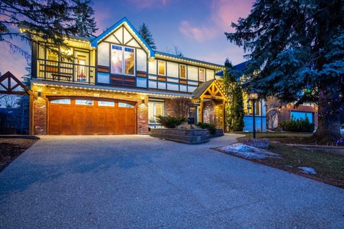 644 Wilderness Drive Se, Home with 4 bedrooms, 4 bathrooms and 6 parking in Calgary AB | Card Image