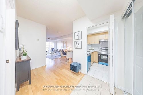 319-2351 Kennedy Rd, Scarborough, ON, M1T3G9 | Card Image