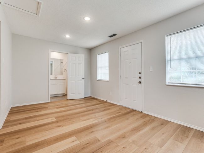 1810 Running River Rd, House other with 3 bedrooms, 3 bathrooms and null parking in Garland TX | Image 10
