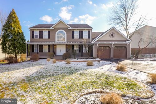 1233 Woodhill Dr, Gibsonia, PA, 15044-9230 | Card Image