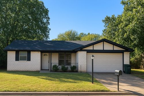 805 Brazos Dr, Mineral Wells, TX, 76067-4153 | Card Image