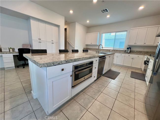 Premium energey-saving stainless steel appliances | Image 7