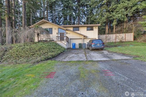 9615 36th St E, Edgewood, WA, 98371-2647 | Card Image