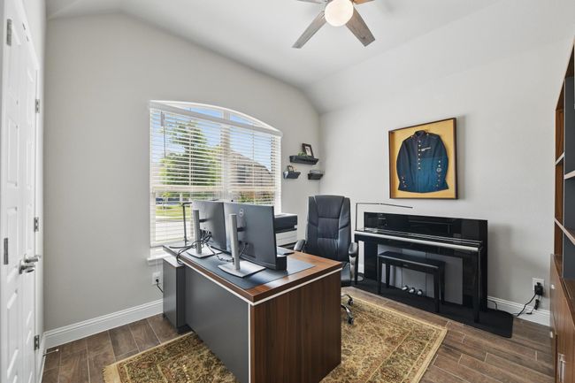 2172 Knightsgate Rd, House other with 4 bedrooms, 2 bathrooms and null parking in Argyle TX | Image 6
