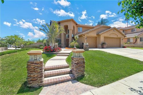 3065 S Buena Vista Ave, Corona, CA, 92882-5845 | Card Image