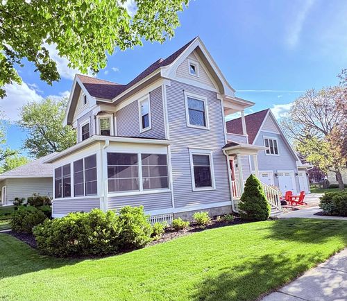 104 W Church St, Belleville, WI, 53508-9355 | Card Image