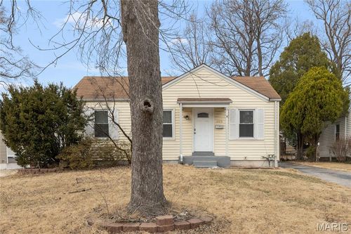 195 Saint Luke Dr, Florissant, MO, 63031-7734 | Card Image