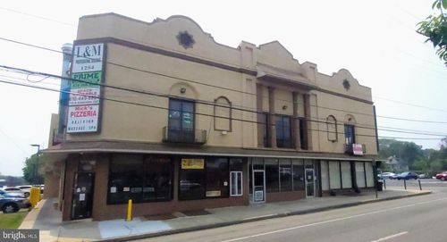 1254 W Chester Pike, HAVERTOWN, PA, 19083-3338 | Card Image