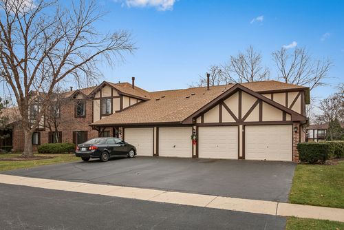 2a-961 Cross Creek Dr N, Roselle, IL, 60172-4600 | Card Image