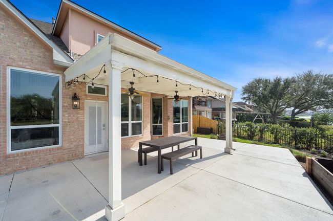 6310 Hidden Crest Way, House other with 5 bedrooms, 4 bathrooms and 2 parking in Sugar Land TX | Image 46