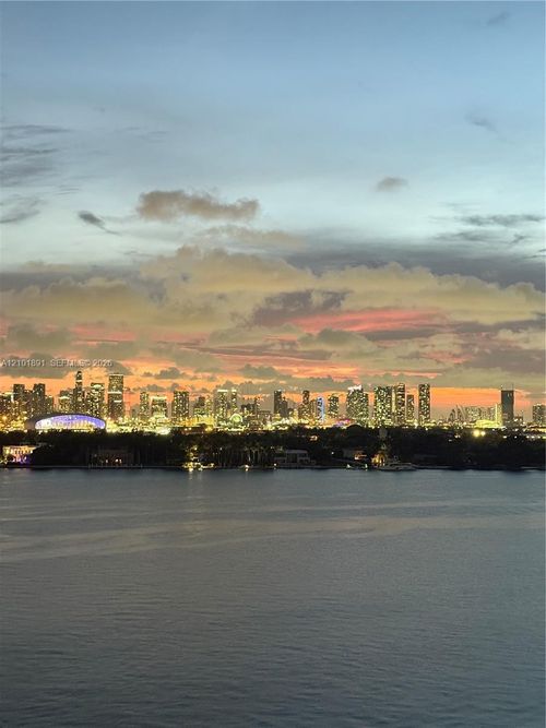1014-540 West Ave, Miami Beach, FL, 33139-6770 | Card Image