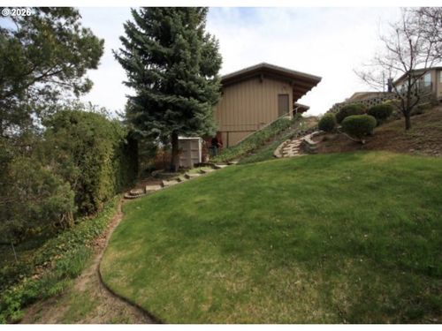 000 College St, Milton-Freewater, OR, 97862 | Card Image