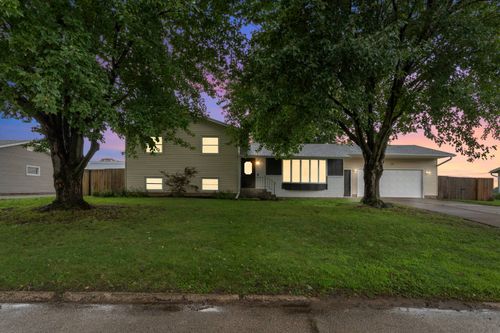 225 Melodie Ln, Colona, IL, 61241-9338 | Card Image