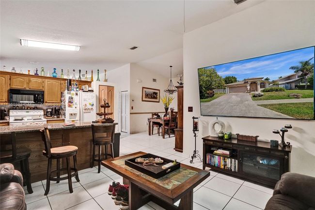 8504 Cutler Ct, House other with 3 bedrooms, 2 bathrooms and null parking in Cutler Bay FL | Image 10